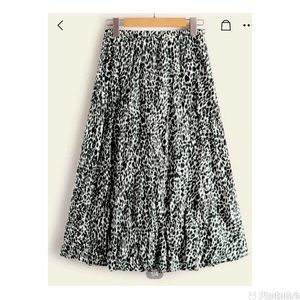 Leopard Print Elastic Waist Skirt